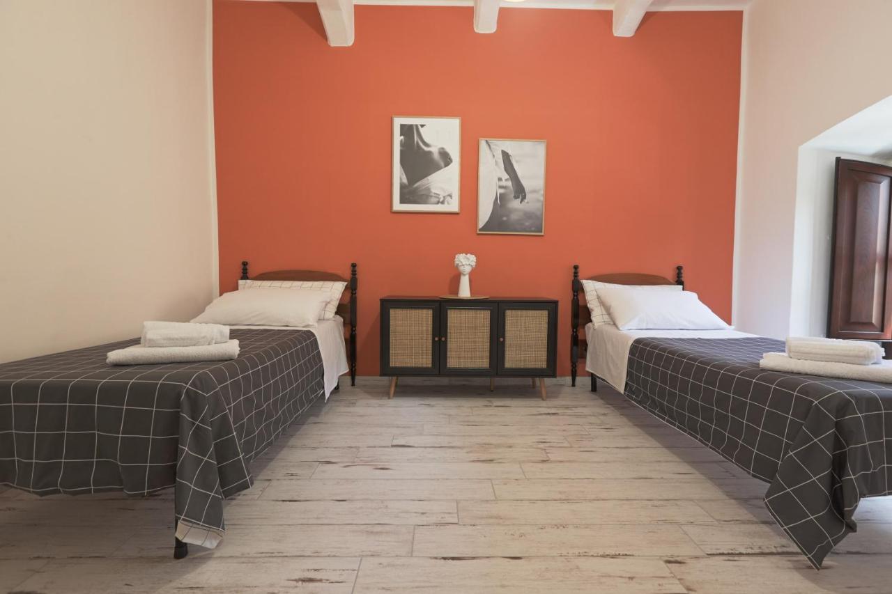 La Sedia Rossa Historical Centre Apartment Agrigento Exterior foto